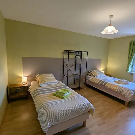 Spacieux Entre Epinal Et Gerardmer, Terrasse Privative, 5 Pers, Draps Inclus - Fr-1-589-273 Landhaus